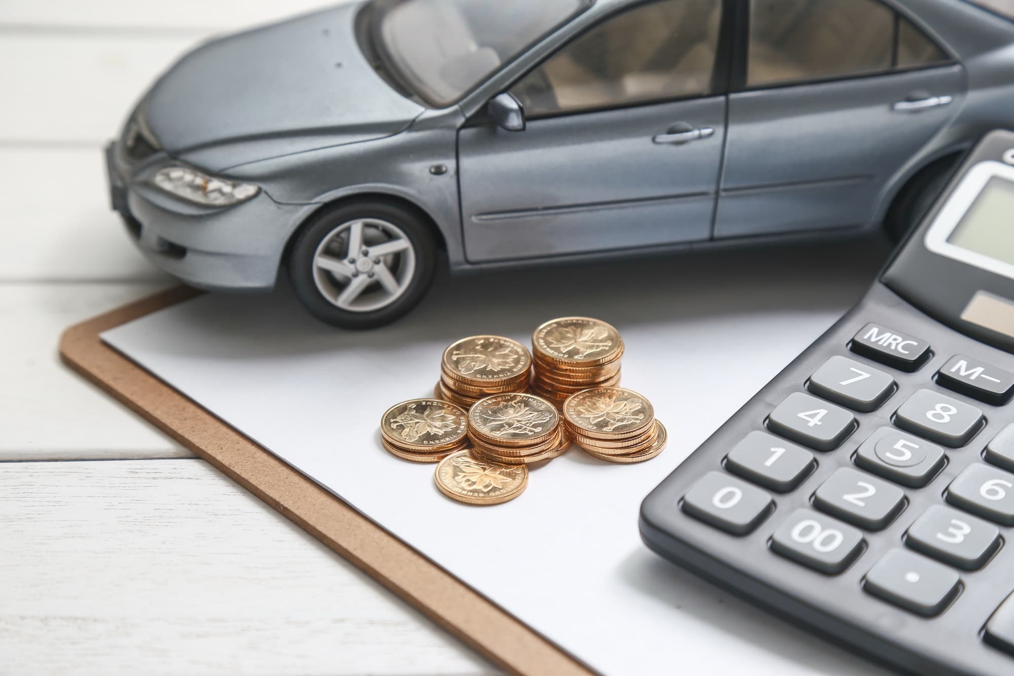 Pay Car Insurance Premium service with Finunique
